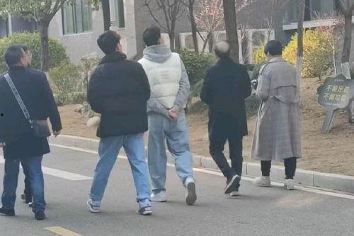 吃瓜网红事件大妈,揭秘网络舆论背后的真相  第1张